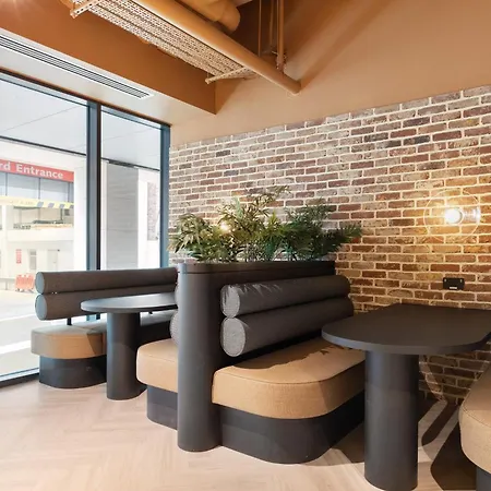 The Ironworks By At Apartamento *